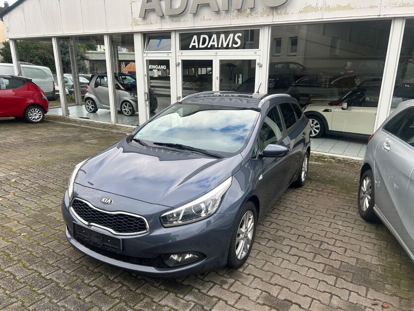 Kia ceed Sportswagon 104.000 km 6.890 € Bochum 44879
