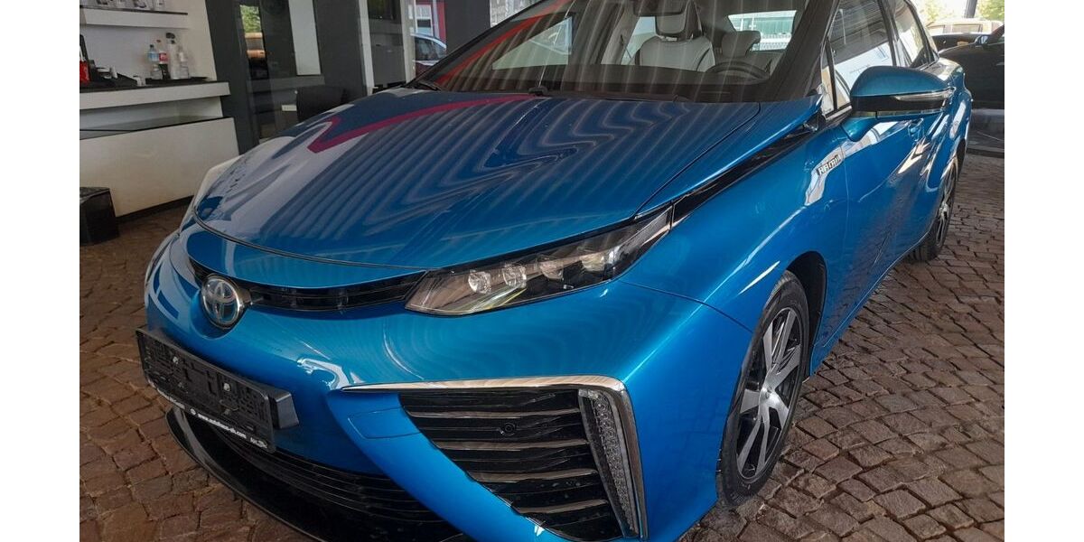 Toyota Mirai 31.632 km 14.000 &euro; Gelsenkirchen 45888