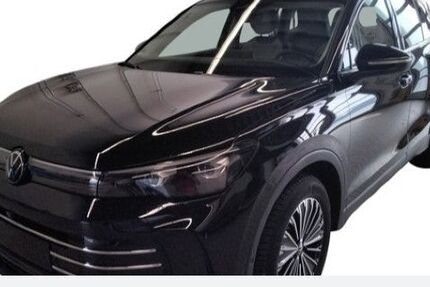 VW Tiguan 10.370 km 39.940 € Bochum 44809