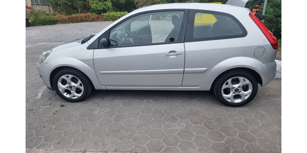 Ford Fiesta 171.591 km 2.190 &euro; Olfen 59399