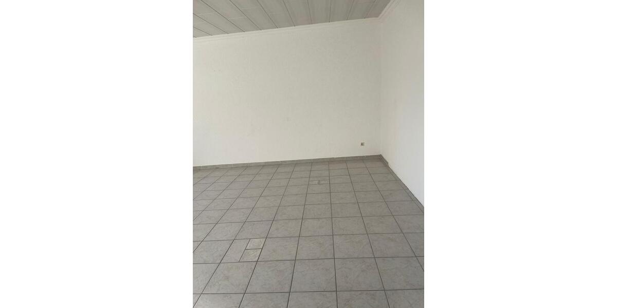 Etagenwohnung Gladbeck Brauck - 4 Zimmer, 117 m&sup2;, 185.000&euro; | Angebot:25649501