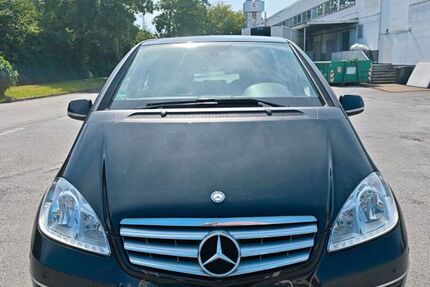 Mercedes-Benz A 180 111.000 km 5.100 &euro; bochum 44867