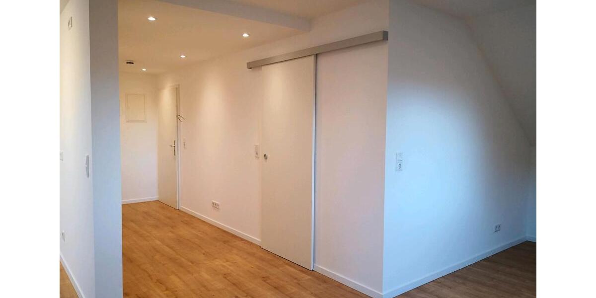 Dachgeschoßwohnung Mülheim an der Ruhr Dümpten - 1.5 Zimmer, 51 m&sup2;, 150.000&euro; | Angebot:27096044