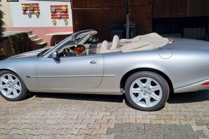 Jaguar XK8 165.450 km 17.450 € Selm 59379
