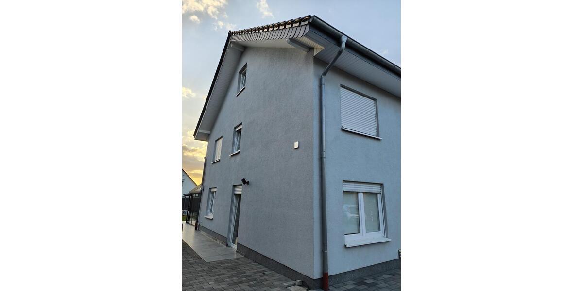 Freistehende Einfamilienhaus 5 zimmer