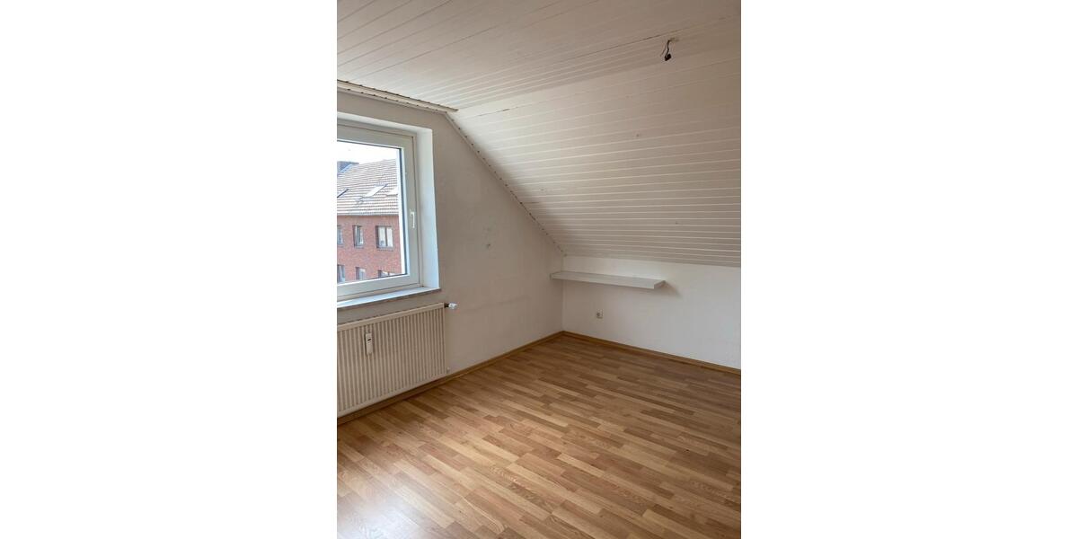 Dachgeschoßwohnung Oberhausen Osterfeld - 2 Zimmer, 44 m&sup2;, 520&euro; | Angebot:26407183