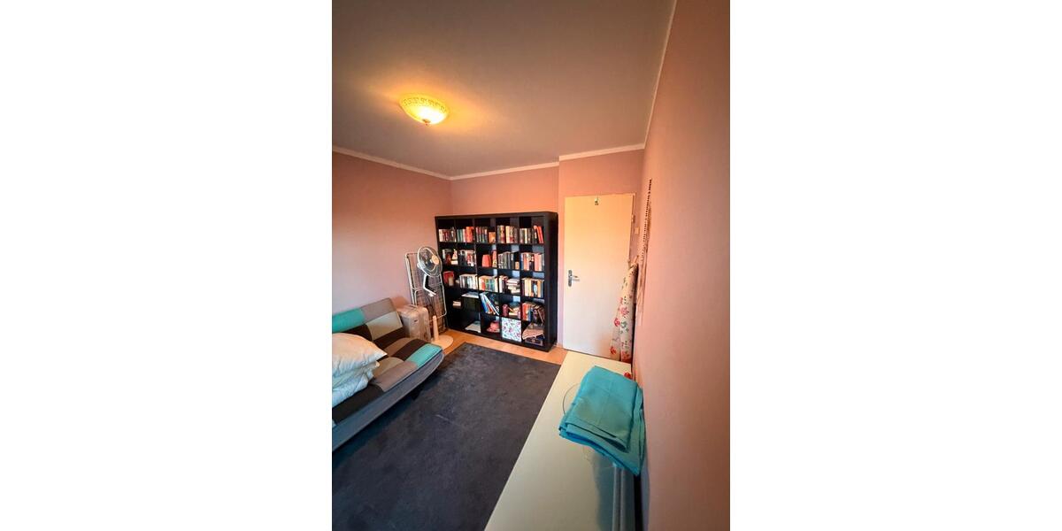 Erdgeschoßwohnung Essen Huttrop - 3 Zimmer, 68 m&sup2;, 169.000&euro; | Angebot:25636930