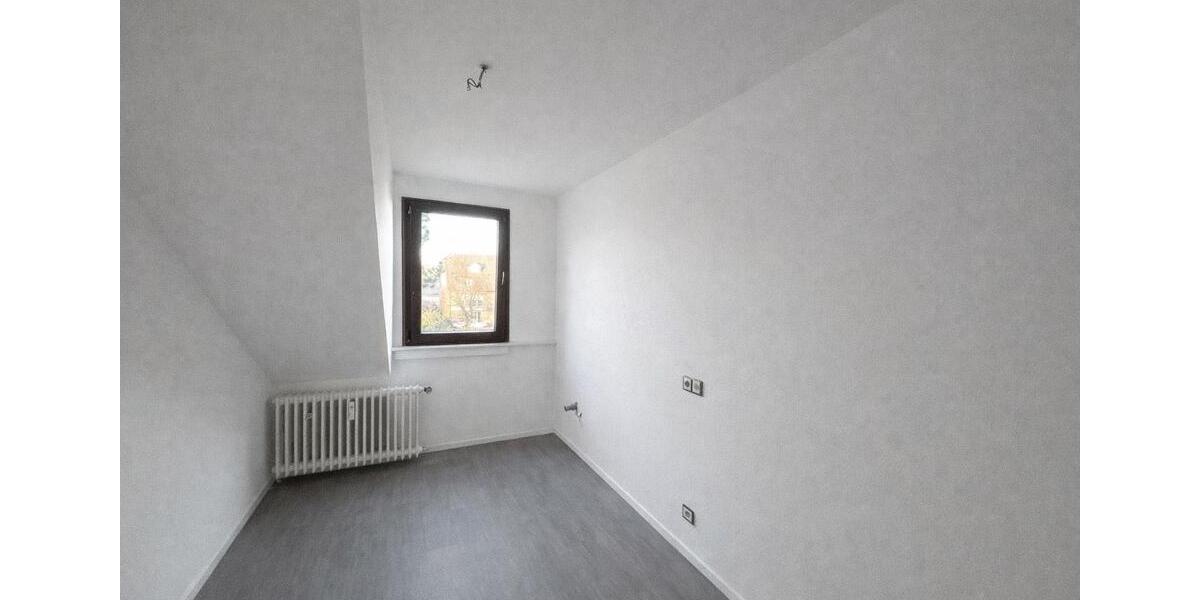 Dachgeschoßwohnung Recklinghausen König Ludwig - 3.5 Zimmer, 78 m&sup2;, 900&euro; | Angebot:24741383