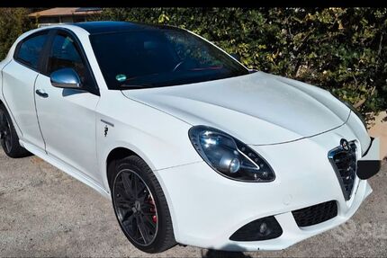 Alfa Romeo Giulietta 163.000 km 8.400 &euro; Castrop Rauxel 44575
