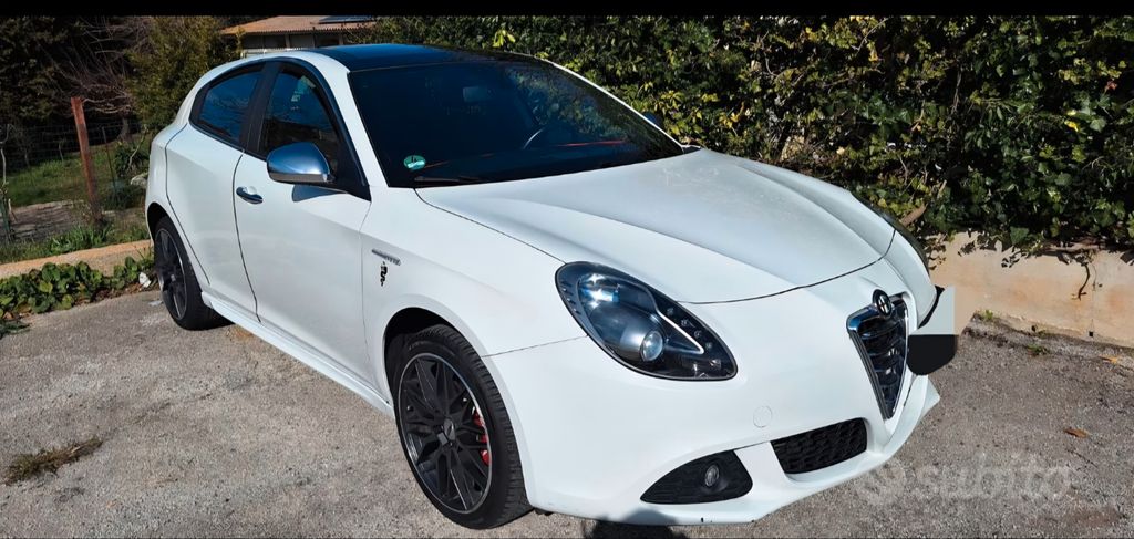 Alfa Romeo Giulietta 163.000 km 8.400 &euro; Castrop Rauxel 44575