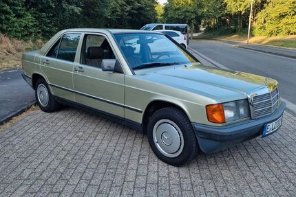 Mercedes-Benz 190 165.000 km 6.999 &euro; Essen 45355