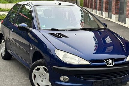 Peugeot 206 101.000 km 1.790 &euro; Essen 45145
