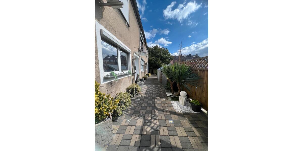 Liebevoll gepflegtes Reihenhaus mit Wellness-Oase in C-R 3 zimmer