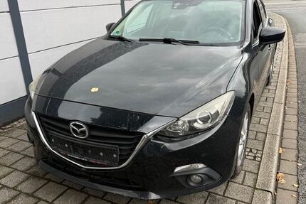 Mazda 3 235.729 km 2.300 &euro; Dortmund 44145