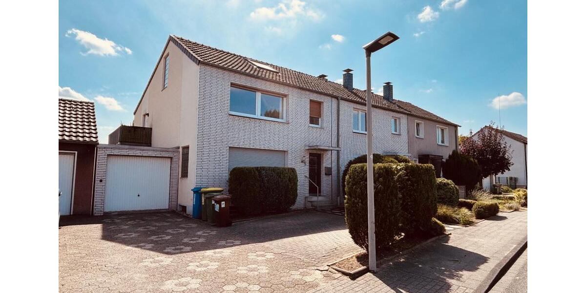 +++ Zweifamilienhaus mit Garten in Oberhausen +++ 6 zimmer