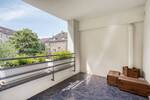 Café um die Ecke, Loggia am Abend - Ihr neues Zuhause mitten in Broich