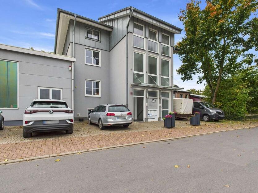 Flexible Büroflächen mit ca. 300m² - Ideal für Ihr Unternehmen zimmer