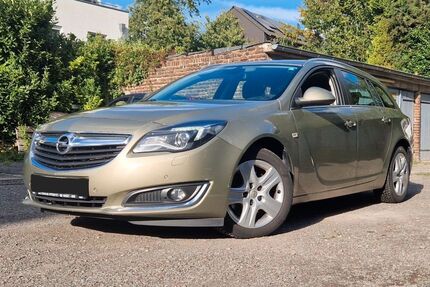 Opel Insignia 126.800 km 9.250 &euro; bochum 44787