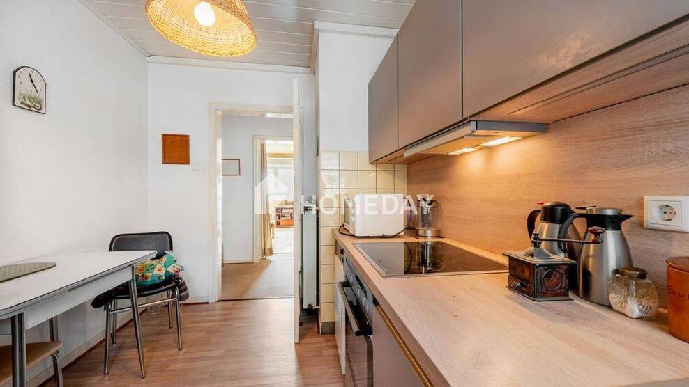 Gepflegte 3-Zimmer-Wohnung mit Südost-Loggia, Einbauküche und tollem Grundriss 3 zimmer