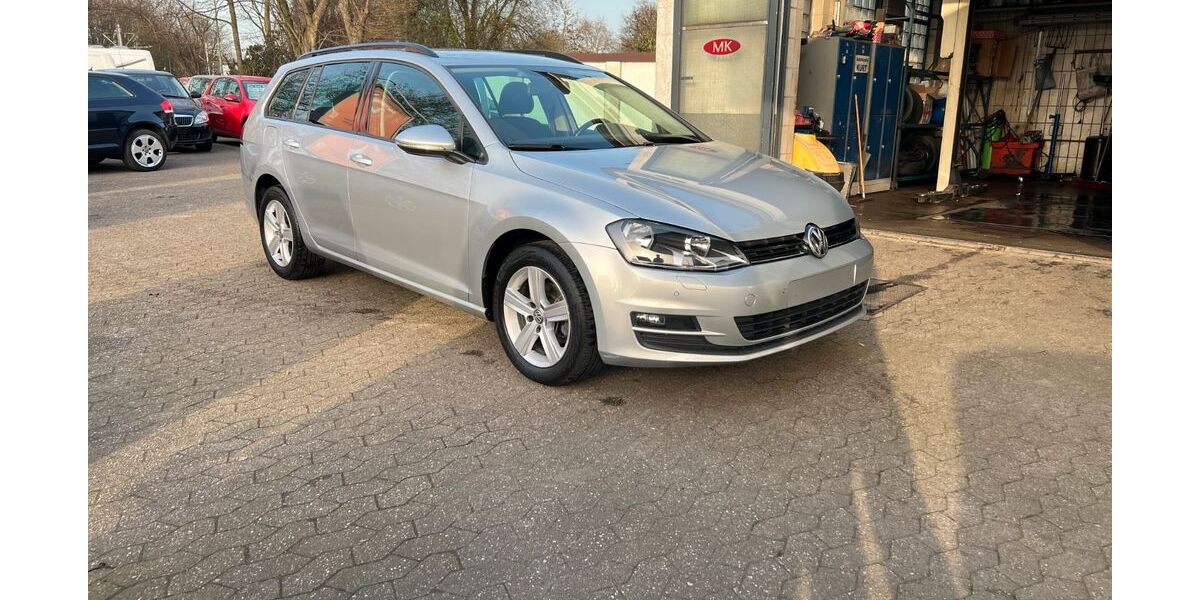 VW Golf 178.000 km 7.480 &euro; Essen 45141