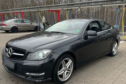 Mercedes-Benz C 250 243.000 km 8.900 &euro; Dortmund 44287
