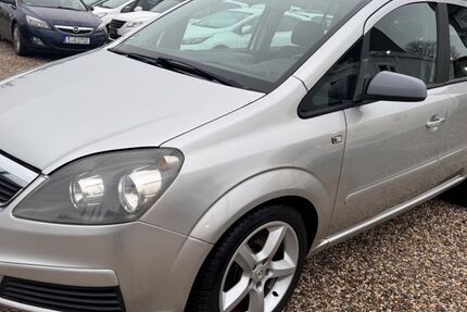 Opel Zafira 157.000 km 5.999 &euro; Essen 45355