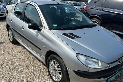 Peugeot 206 50.000 km 2.999 € Essen 45355