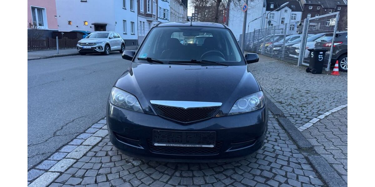 Mazda 2 157.000 km 2.499 &euro; Gelsenkirchen 45879