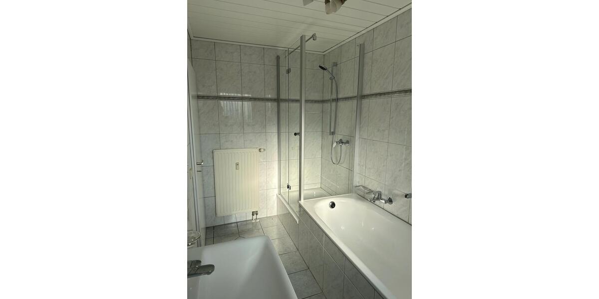 Helle 3,5-Zimmer Wohnung mit Balkon 3.5 zimmer