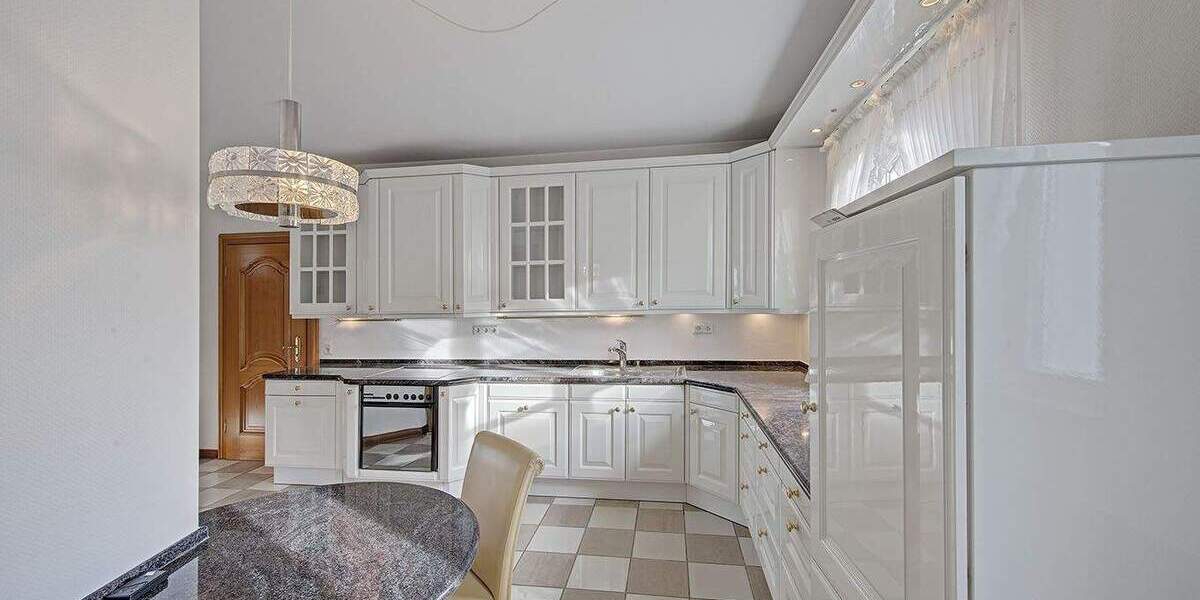 Etagenwohnung Herdecke - 4 Zimmer, 175 m&sup2;, 3.000&euro; | Angebot:25360530