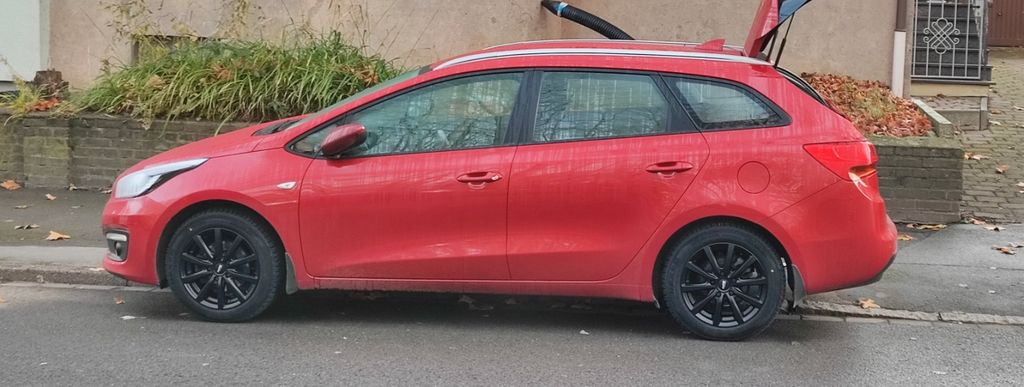 Kia ceed Sportswagon 218.000 km 6.395 &euro; Dortmund 44149