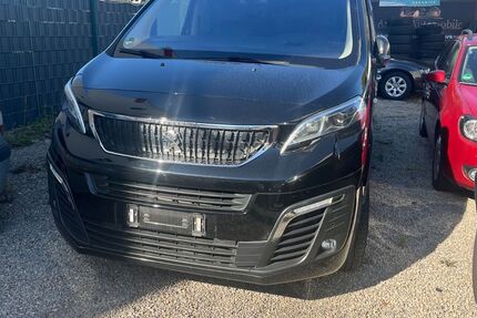 Peugeot Traveller 152.000 km 22.800 &euro; Bochum 44795