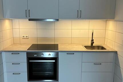 2-Zimmer-Wohnung mit Balkon & neuer Einbauküche 2 zimmer