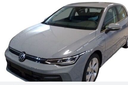 VW Golf 8.367 km 31.870 € Bochum 44892