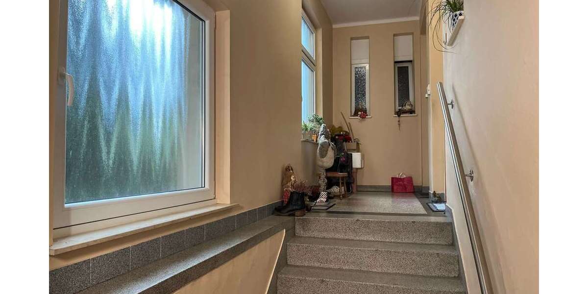 Lukratives Wohn-& Geschäftshaus mit 8 Whg, 3 Gewerben und 2 Keller Lagerflächen + Antenne in Bochum - Wohn- & Geschäftshaus Bochum Günnigfeld | Angebot:22082313