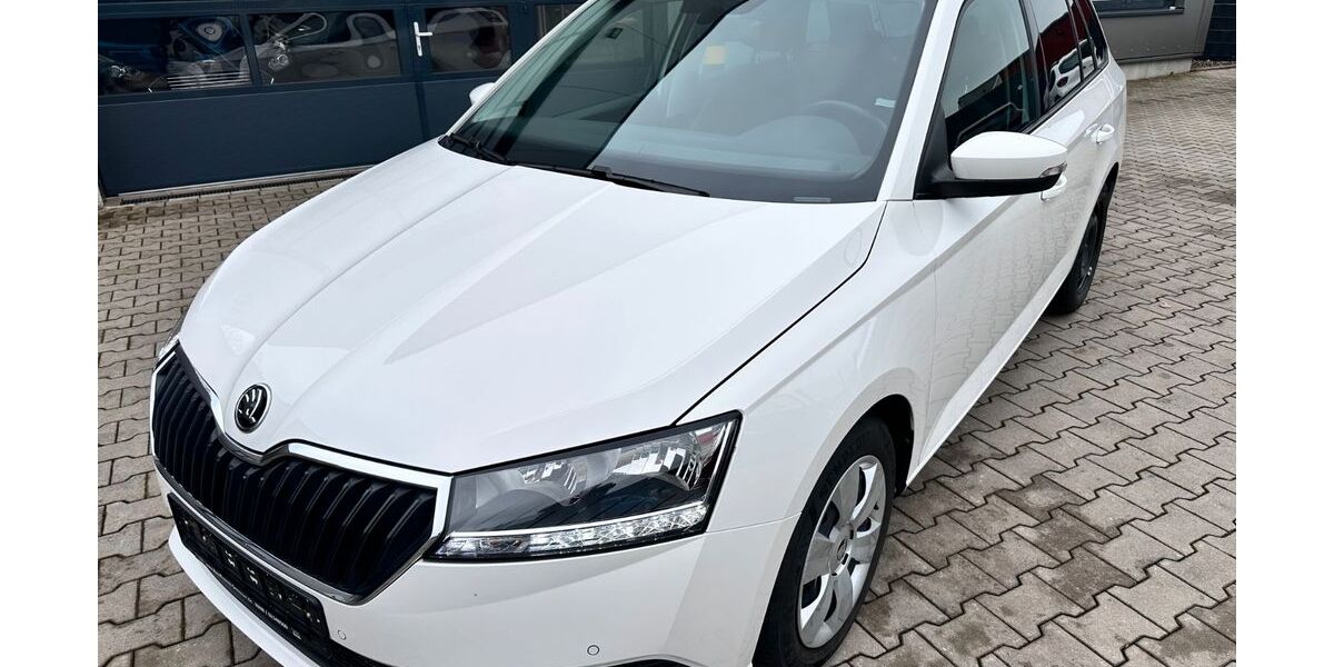 Skoda Fabia 59.000 km 12.200 &euro; Oberhausen 46145