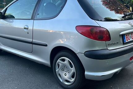 Peugeot 206 164.000 km 950 &euro; Bochum OT Innenstadt 44809