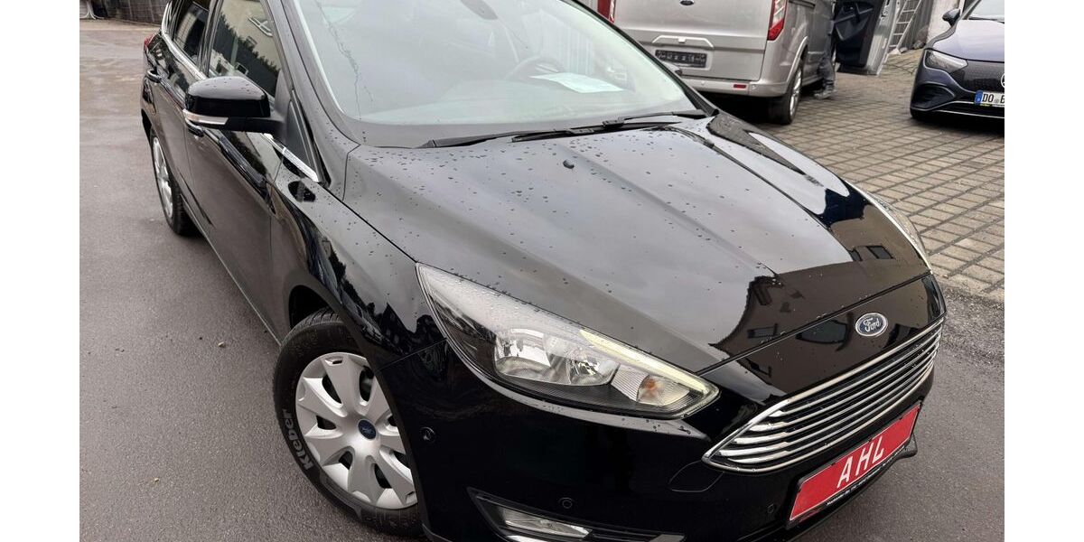 Ford Focus 88.000 km 8.699 &euro; Dortmund 44388
