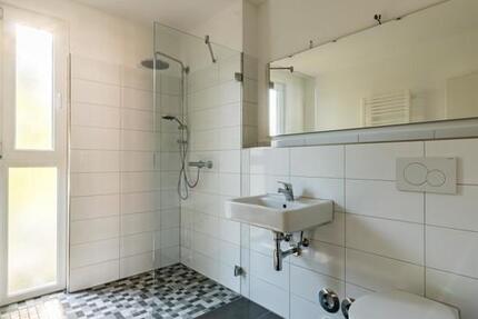 Traum mit Einbauküche 2 zimmer