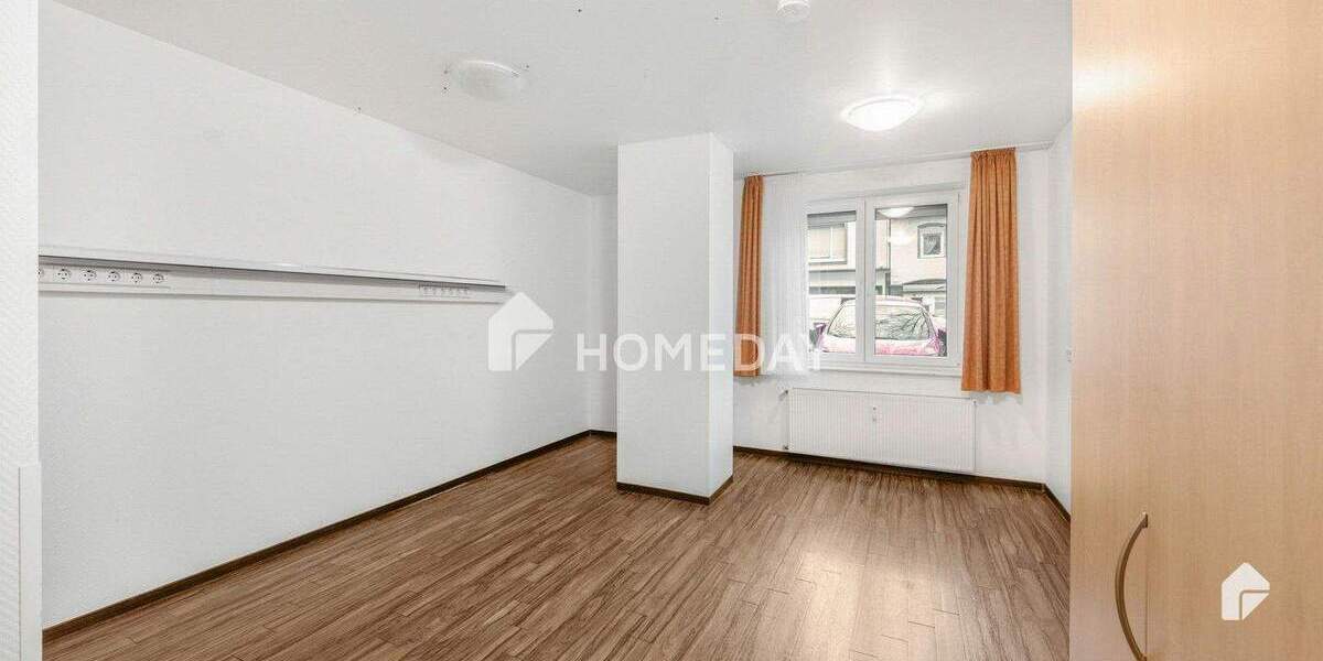 Bezugsfrei! Großzügige 6-Zimmer-Wohnung mit Balkon, EBK und 4 Stellplätzen in Wetter (Ruhr) 6 zimmer