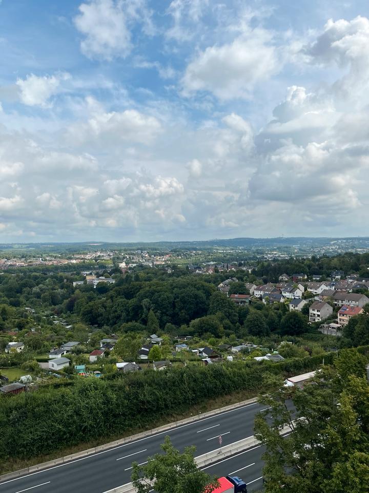 3 Zimmerwohnung mit zwei Balkonen zimmer