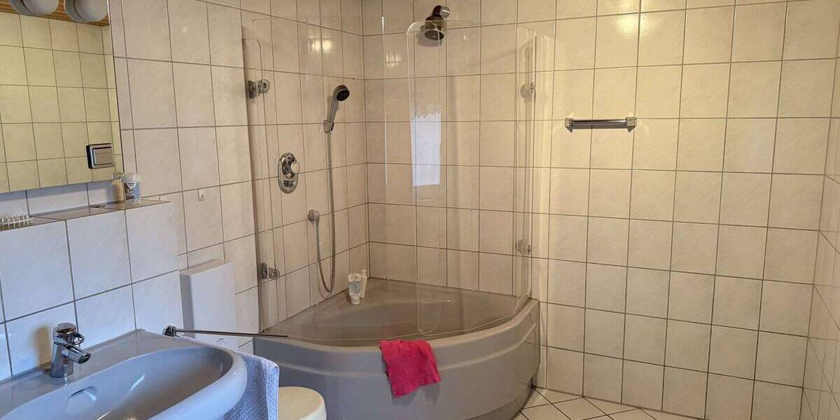 Doppelhaushälfte Recklinghausen Hillerheide - 8 Zimmer, 225 m&sup2;, 345.000&euro; | Angebot:24032690