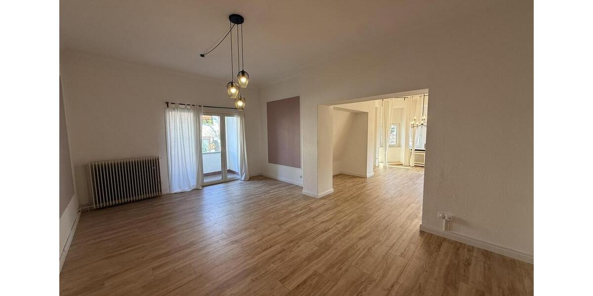 Etagenwohnung Witten - 4 Zimmer, 160 m&sup2;, 1.300&euro; | Angebot:25444577