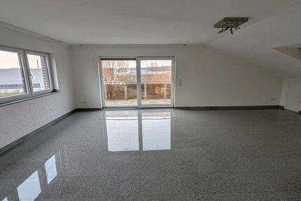 Haus Essen Stadtbezirk V - 3.5 Zimmer, 140 m&sup2;, 1.400&euro; | Angebot:25170743