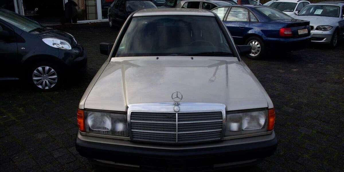 Mercedes-Benz 190 130.000 km 3.600 &euro; Bottrop 46242