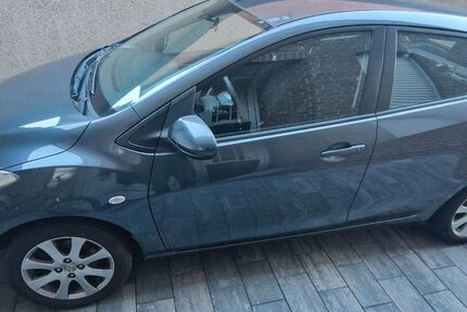 Mazda 2 142.000 km 3.000 &euro; Herten 45701
