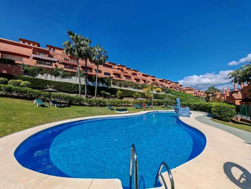 Wohnung zum Kaufen in Estepona 359.000 € 197 m²