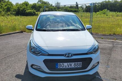 Hyundai i20 48.000 km 8.500 &euro; Bochum 44892