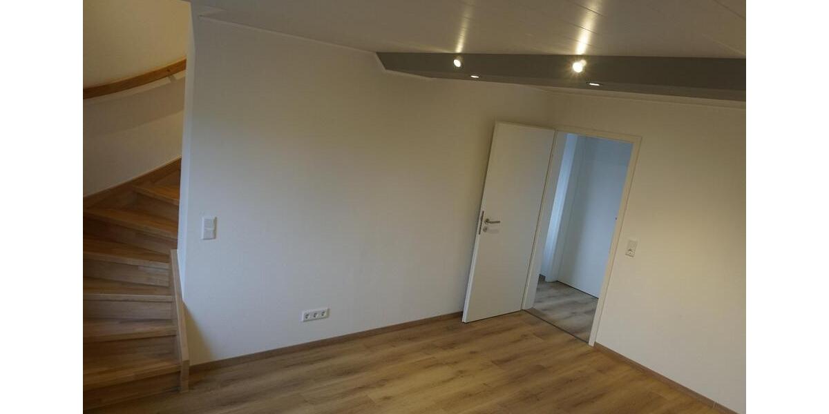 Reihenhaus Hattingen Blankenstein - 4 Zimmer, 110 m&sup2;, 1.400&euro; | Angebot:26409449