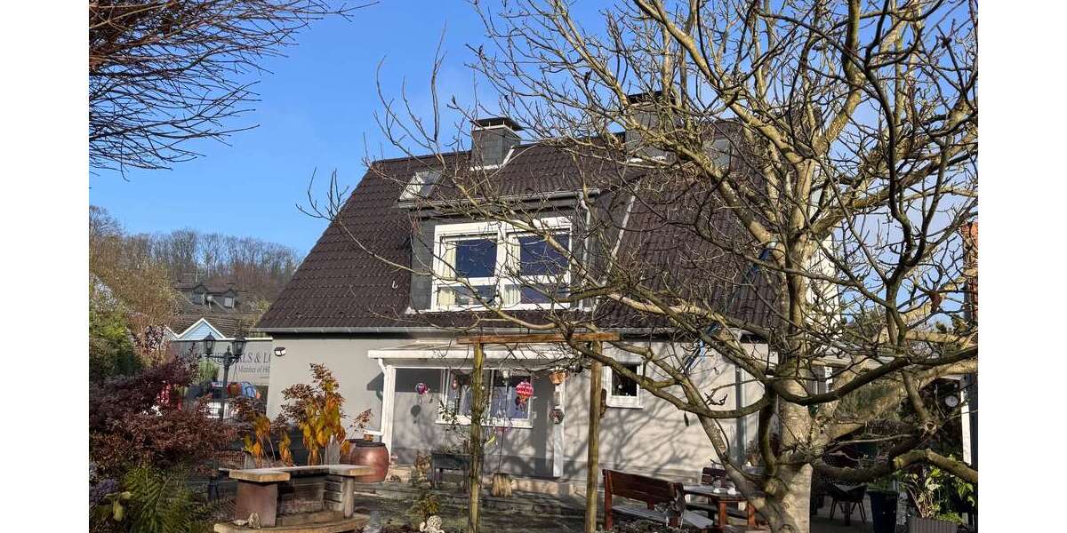 Haus zum Kaufen in Witten 470.000 € 140 m² 8 zimmer
